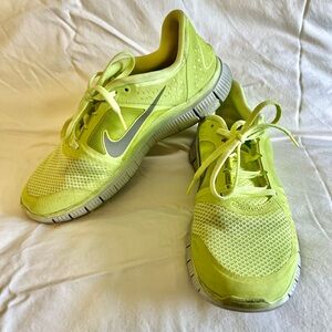 Great Used Condition 🌸 Nike Free Run 3, Size 10.5